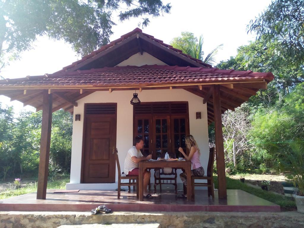 King'S Elephant Cabanas & Restaurant Tangalle Exterior photo